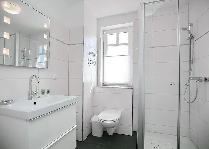 شقة Likedeeler 12 *